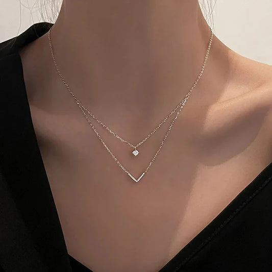 Elegant and durable double-layer necklace for women of refined beauty