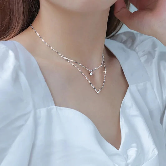 Elegant and durable double-layer necklace for women of refined beauty